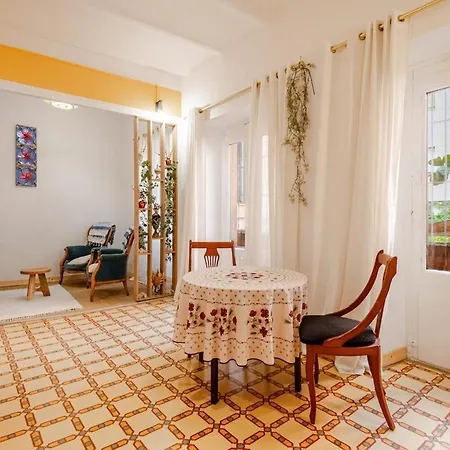 Apartamento Face Aux Musée Dali, Charme Catalan *